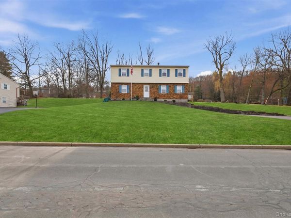 62 Woodland Road , Highland Mills, NY 10930