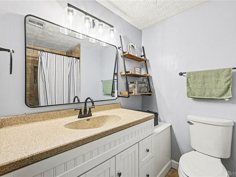 7372 Colegrove Drive, Huber Heights, OH 45424 Photo 16