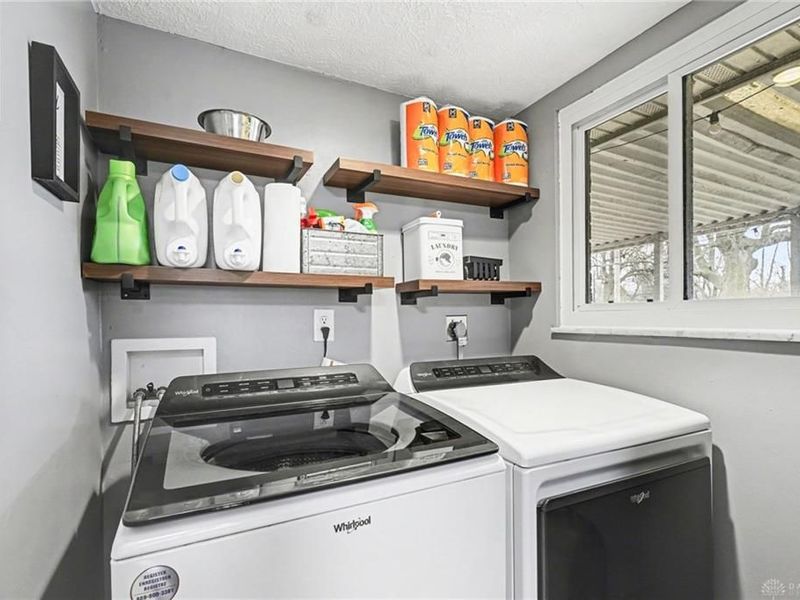 7372 Colegrove Drive, Huber Heights, OH 45424 Photo 20