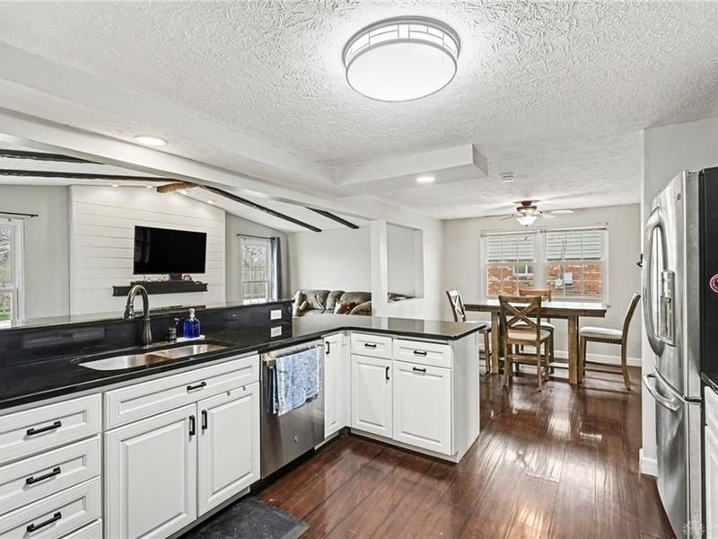 7372 Colegrove Drive, Huber Heights, OH 45424 Photo 9