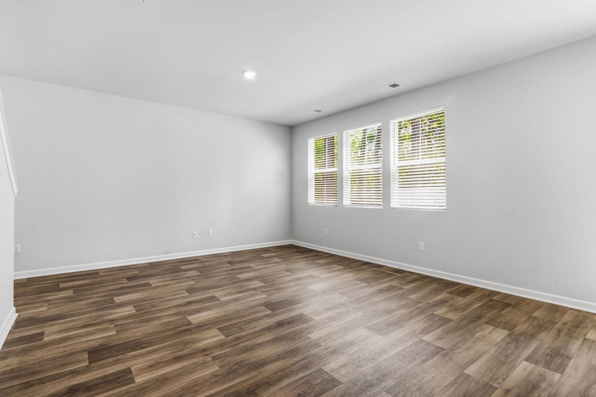 600 Southwind Way Photo 19