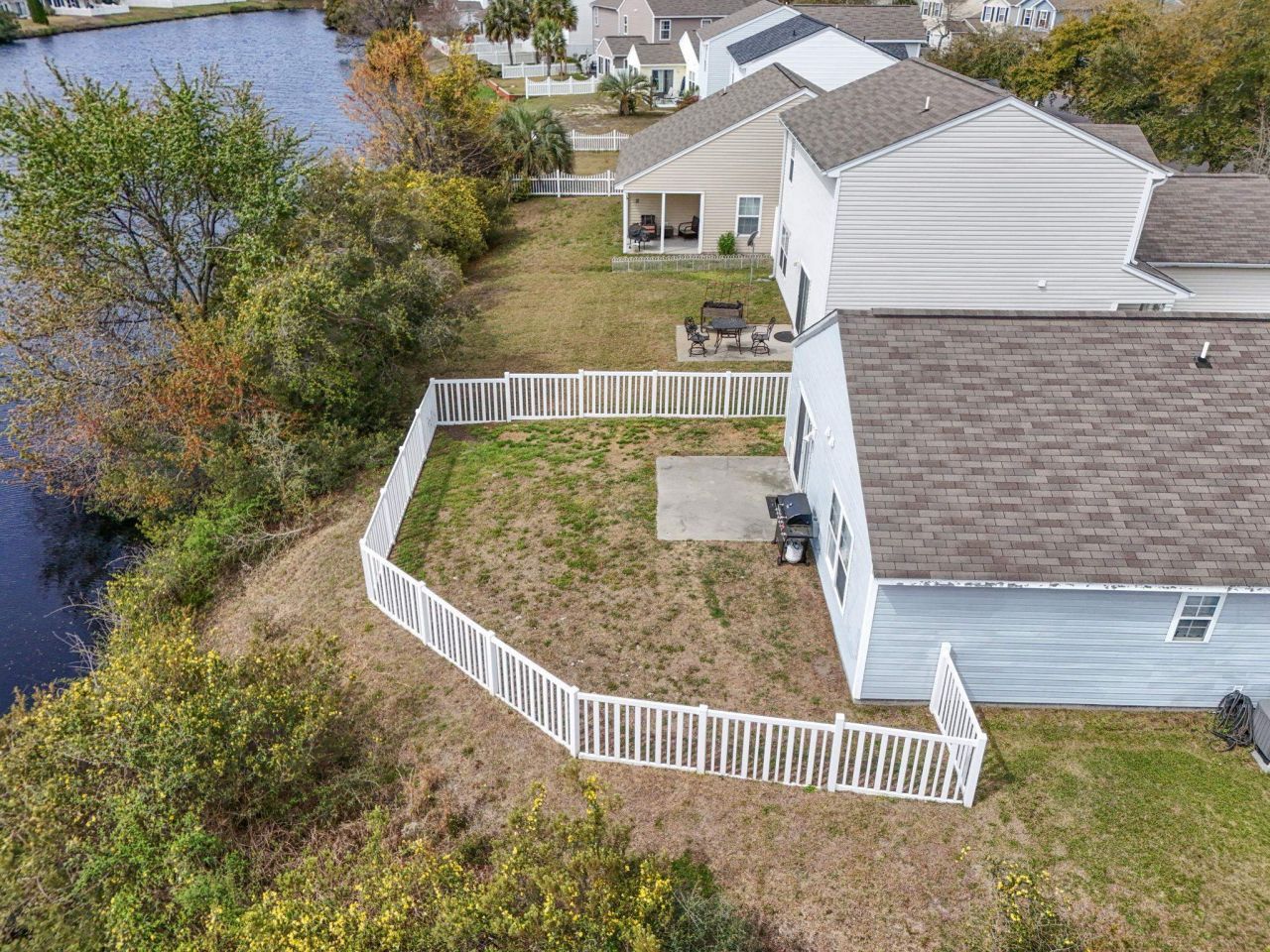 907 Silvercrest Dr.  Photo 19