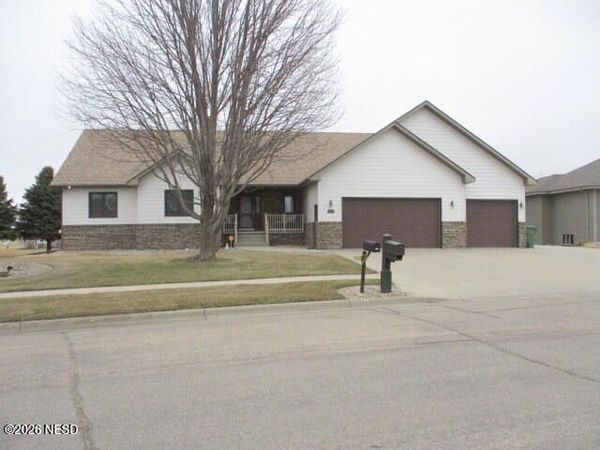 1348 16TH STREET NE, Watertown, SD 57201