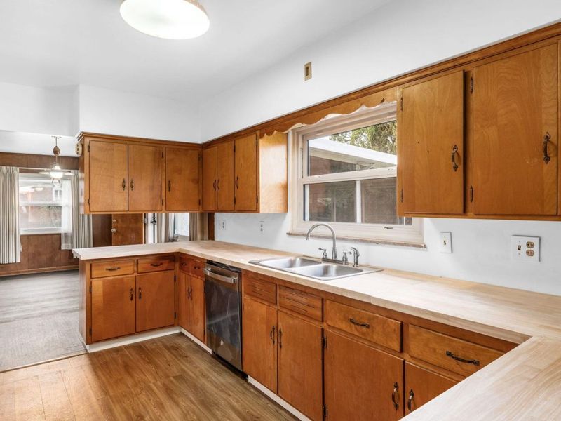 2740 Berwick Boulevard, Columbus, OH 43209 Photo 24