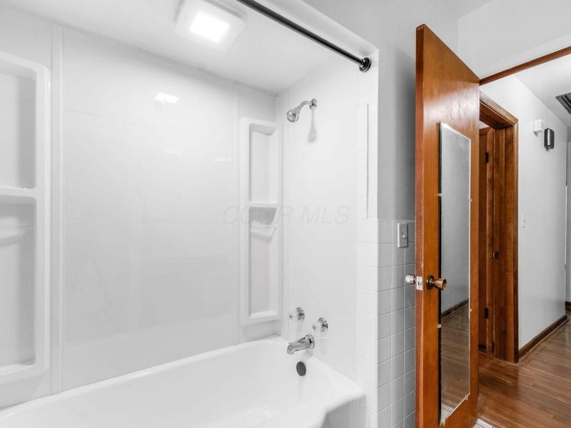 2740 Berwick Boulevard, Columbus, OH 43209 Photo 29