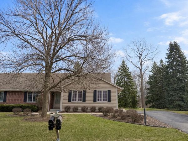4780 Cara Marie Ct, Unit B, Brookfield, WI 53005