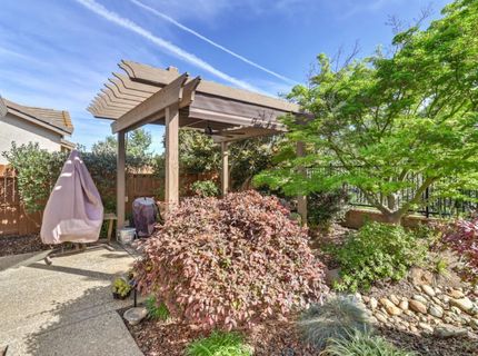 7560 Chatsworth Cir, Elk Grove, CA 95757 Photo