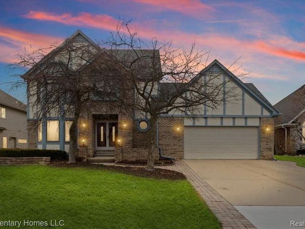 51637 Baker Road S, Chesterfield Twp, MI 48047