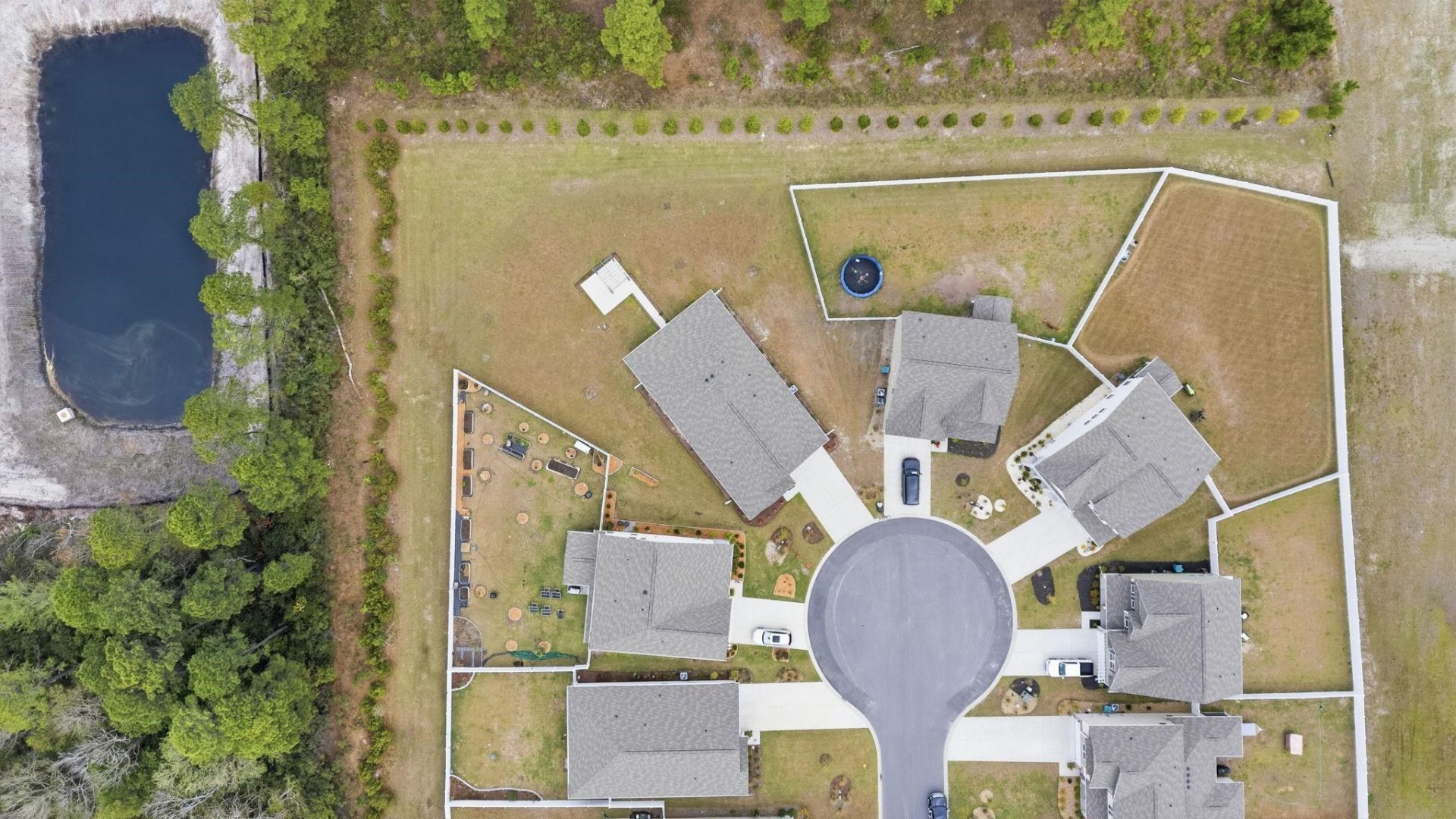 657 Sadlers Creek Ct. Photo 49