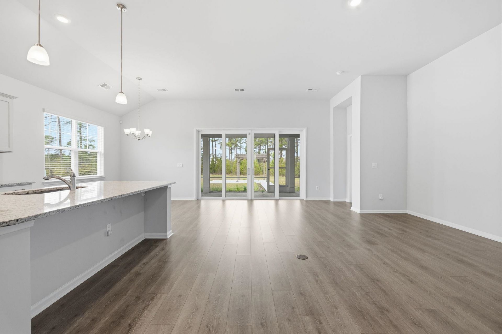 657 Sadlers Creek Ct. Photo 6