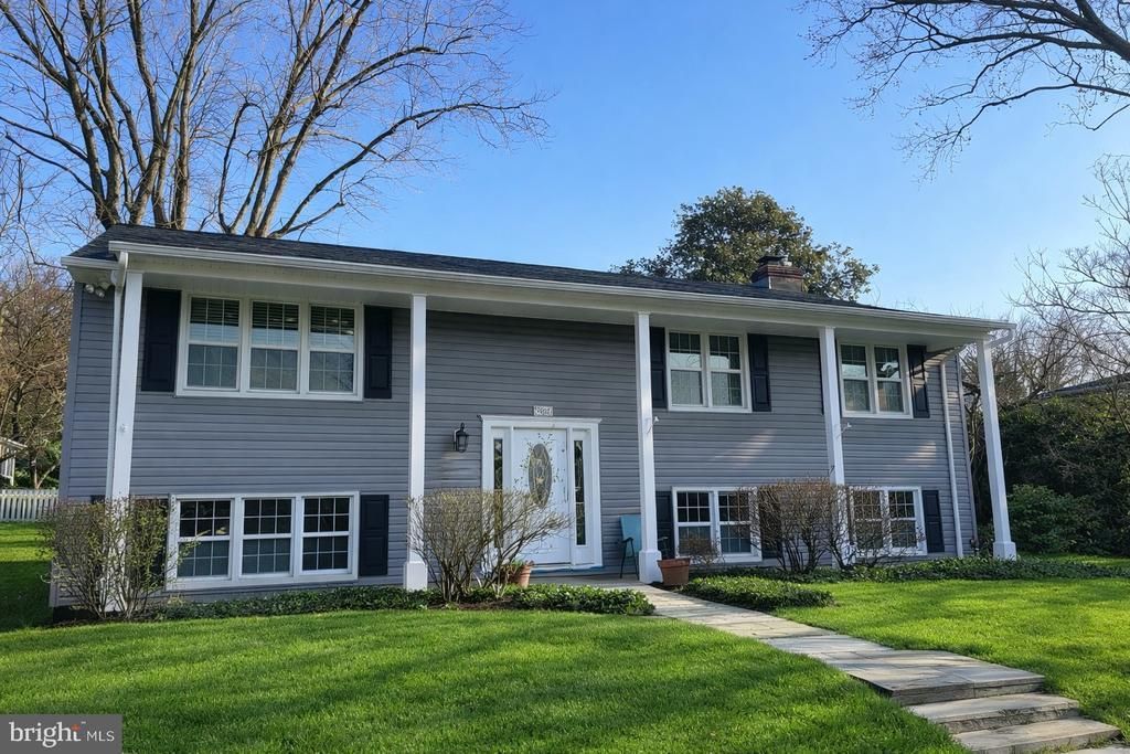 1802 LEADBURN ROAD , TOWSON, MD 21204