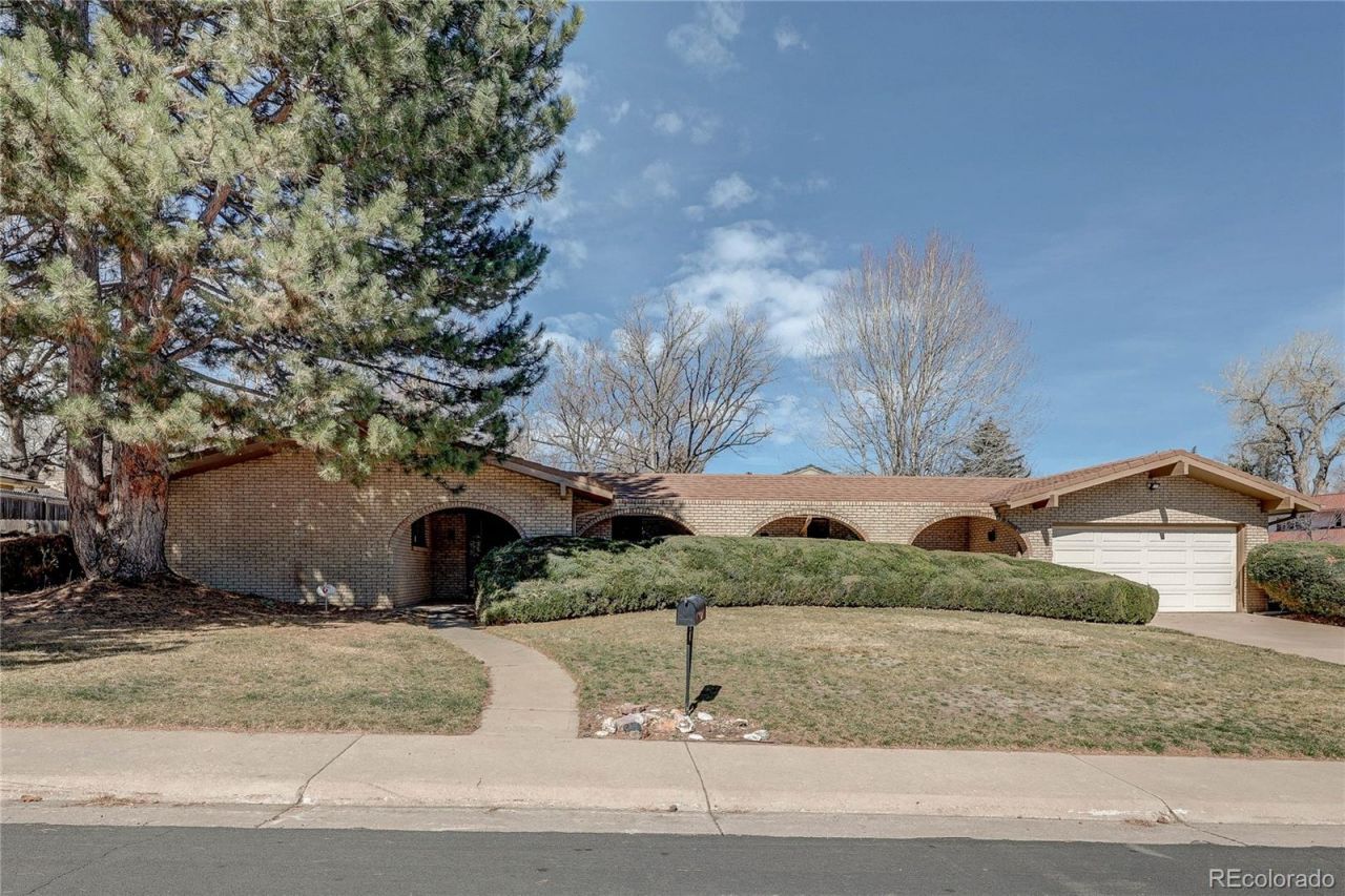 3701 S Peach Way, Denver, CO 80237 Main Photo