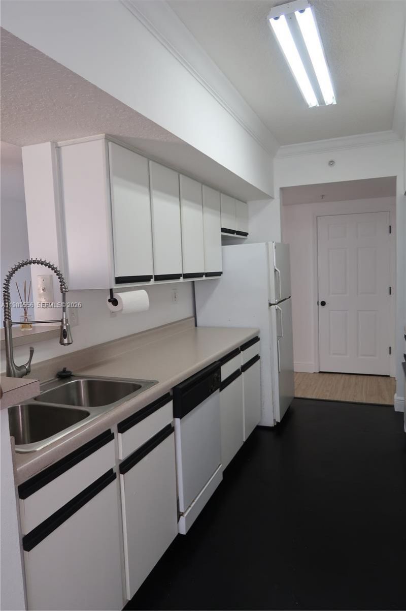 11650 SW 2nd St , Unit 16102, Pembroke Pines, FL 33025 Photo