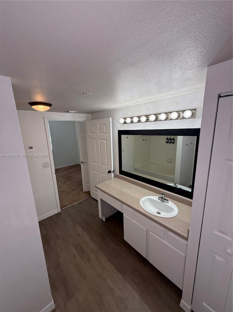 11650 SW 2nd St , Unit 16102, Pembroke Pines, FL 33025 Photo