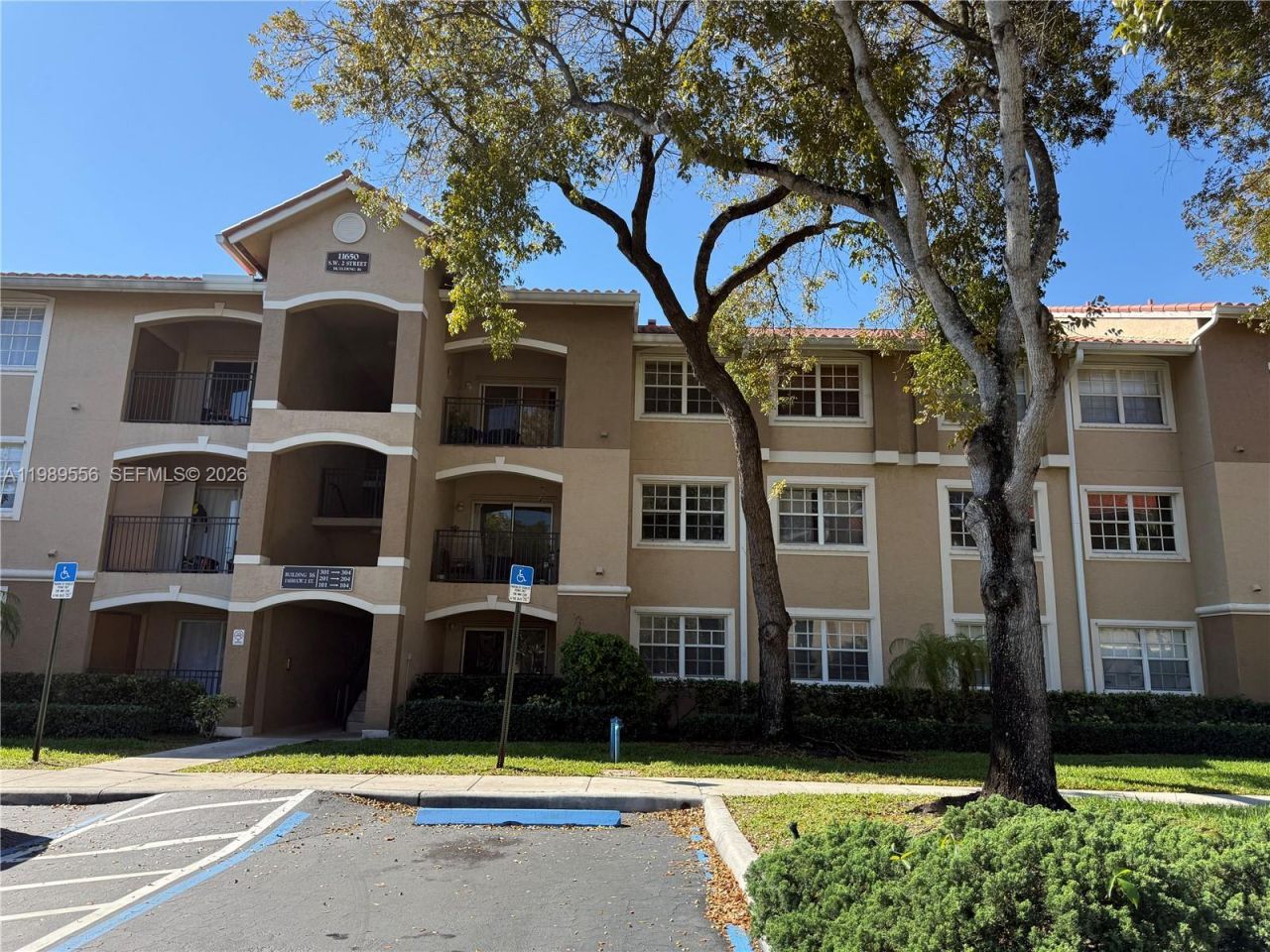 11650 SW 2nd St , Unit 16102, Pembroke Pines, FL 33025 Photo