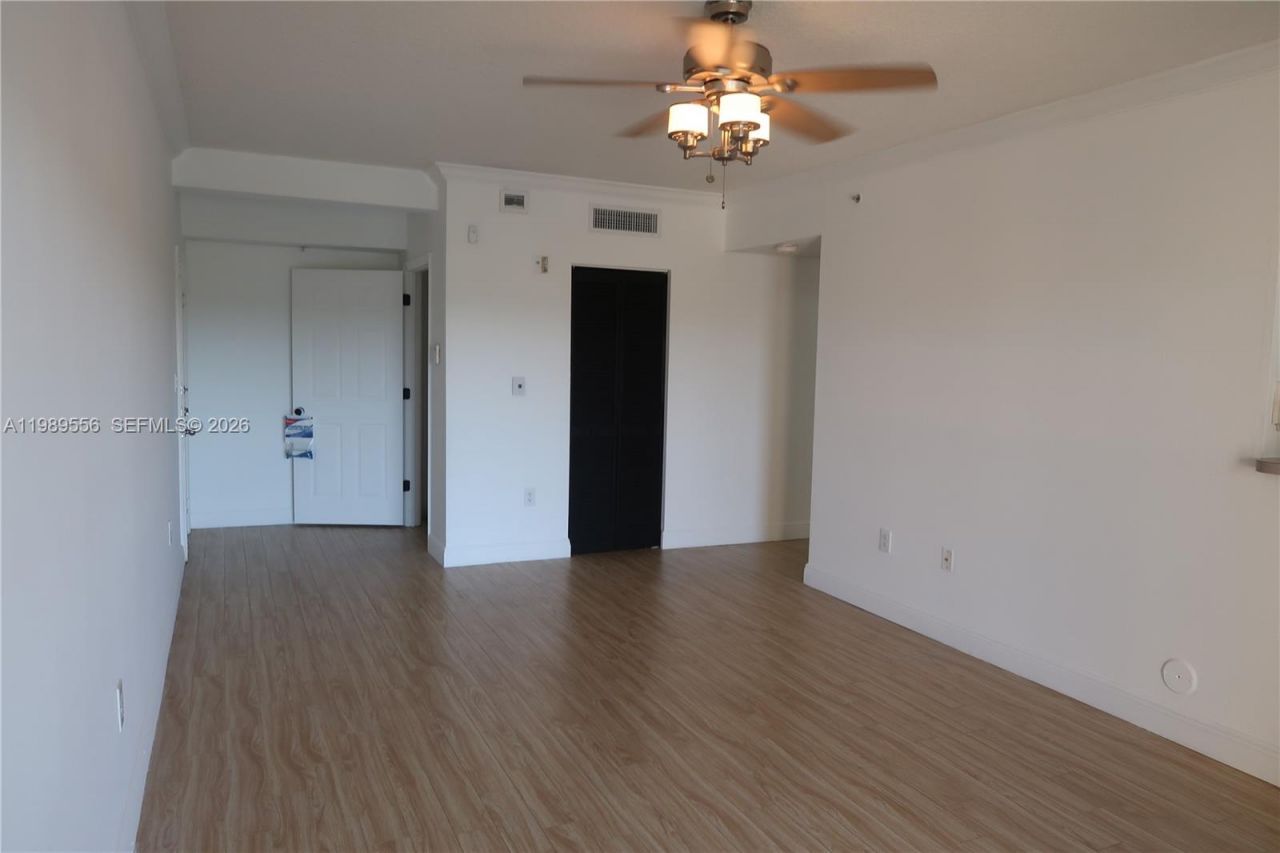 11650 SW 2nd St , Unit 16102, Pembroke Pines, FL 33025 Photo