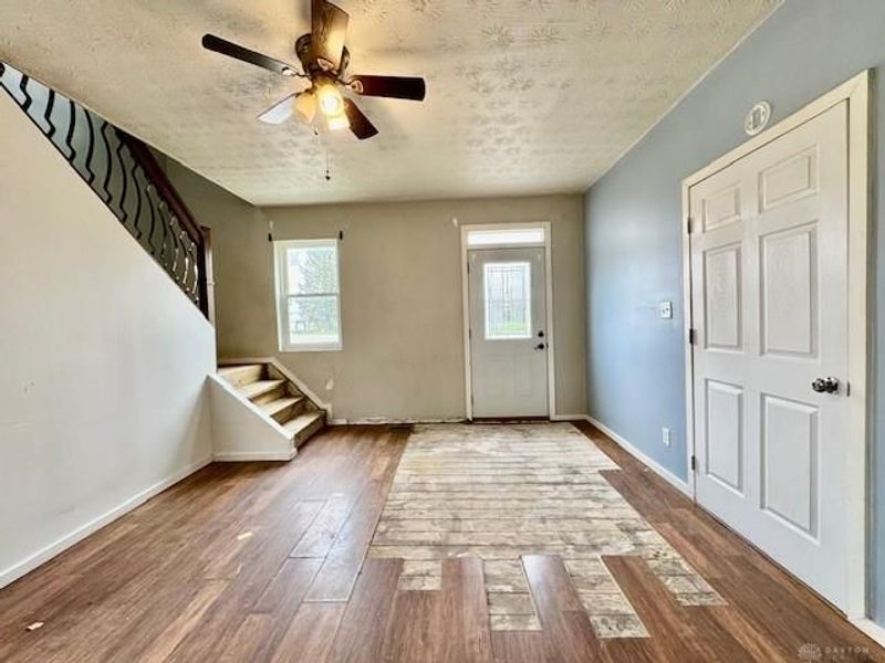 345 E Central Avenue, West Carrollton, OH 45449 Photo 4