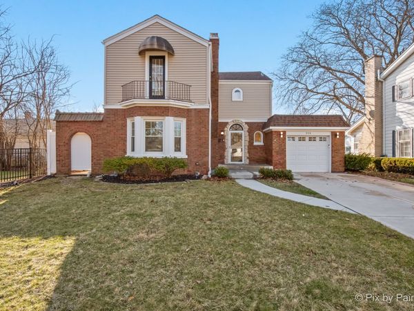 928 S Harvard Avenue , Villa Park, IL 60181