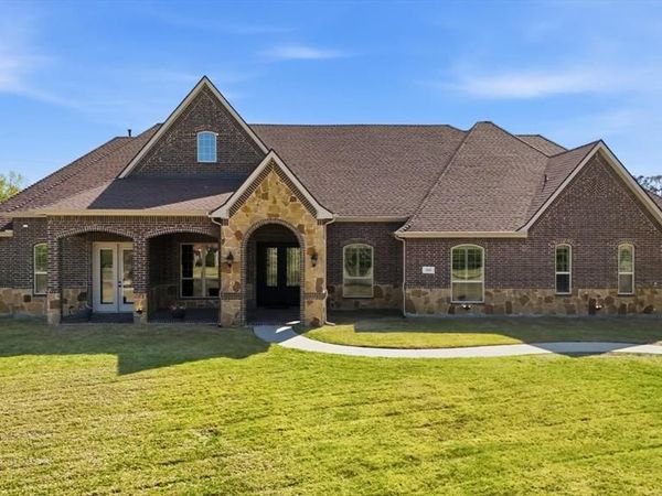 328 Sedona Falls Drive , Sunnyvale, TX 75182