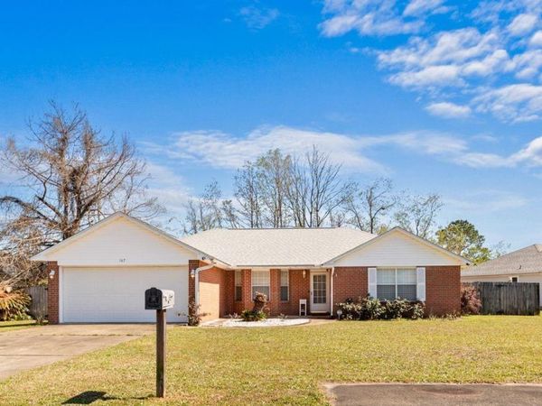 167 Carrier Dr, Pensacola, FL 32506