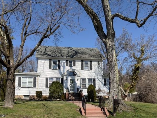 91 Minnisink Rd, Totowa, NJ 07512