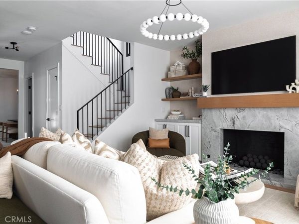 107 Via Koron, Newport Beach, CA 92663