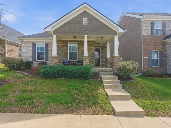 4153 Magnolia Farms Dr, Hermitage, TN 37076