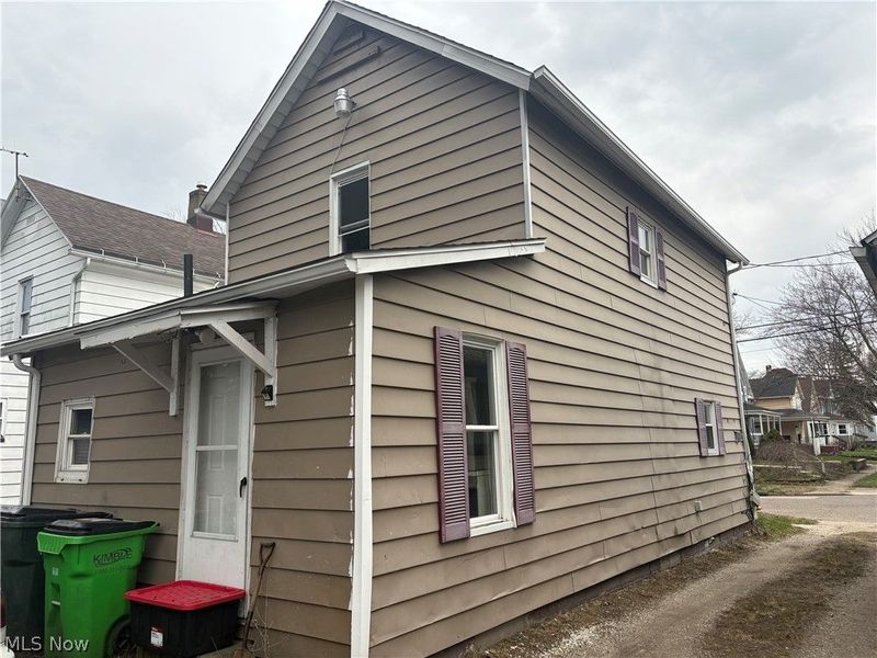 621 Creedmore Avenue, Barberton, OH 44203 Photo 13