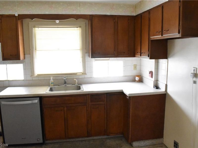 231 Trumbull Avenue NE, Warren, OH 44483 Photo 11