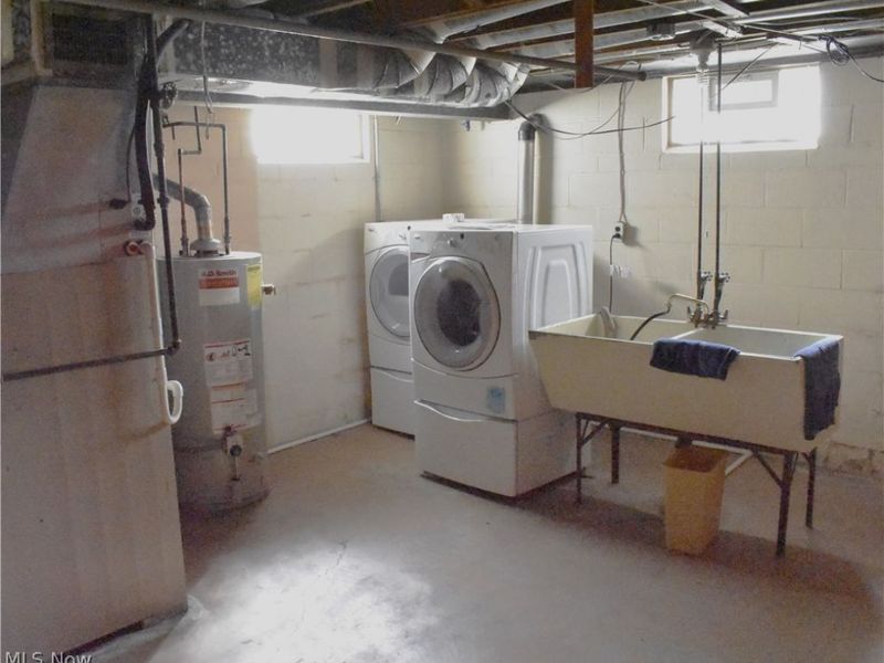 231 Trumbull Avenue NE, Warren, OH 44483 Photo 25