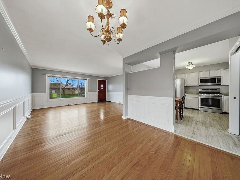 4882 Southwood Drive, Brooklyn, OH 44144 Photo 16