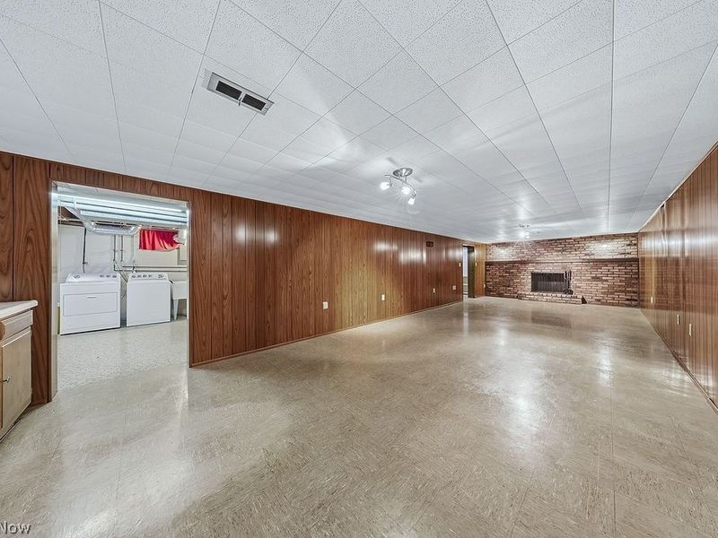 4882 Southwood Drive, Brooklyn, OH 44144 Photo 32