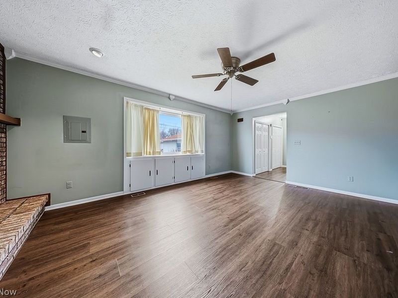 4882 Southwood Drive, Brooklyn, OH 44144 Photo 6