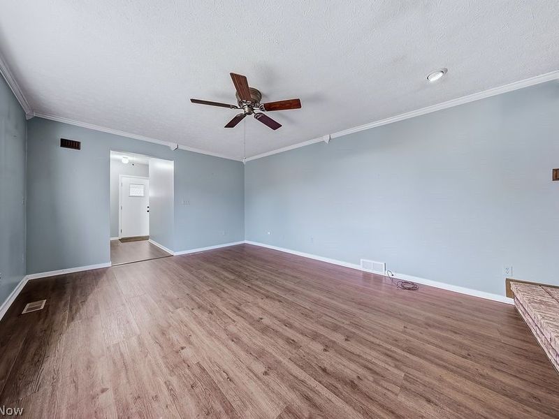 4882 Southwood Drive, Brooklyn, OH 44144 Photo 7