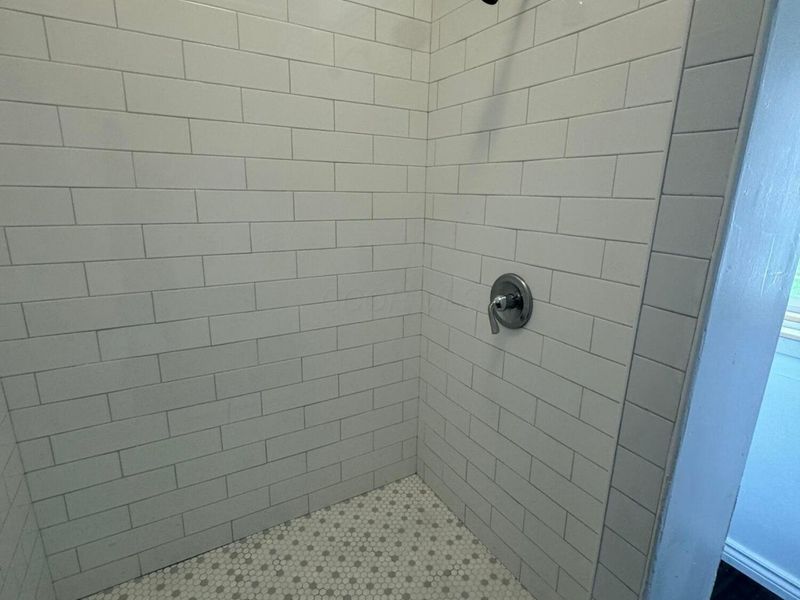 63 N Ogden Avenue, Columbus, OH 43204 Photo 13