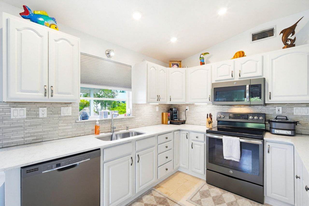 110 Doubloon Lane, Cudjoe, FL 33042 Photo