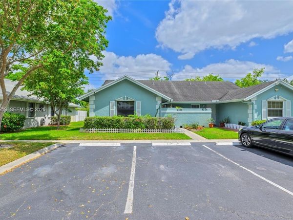 4332 NW 120th Ln, Sunrise, FL 33323