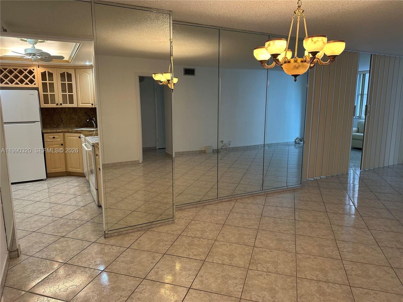 6039 Collins Ave , Unit 505, Miami Beach, FL 33140 Photo