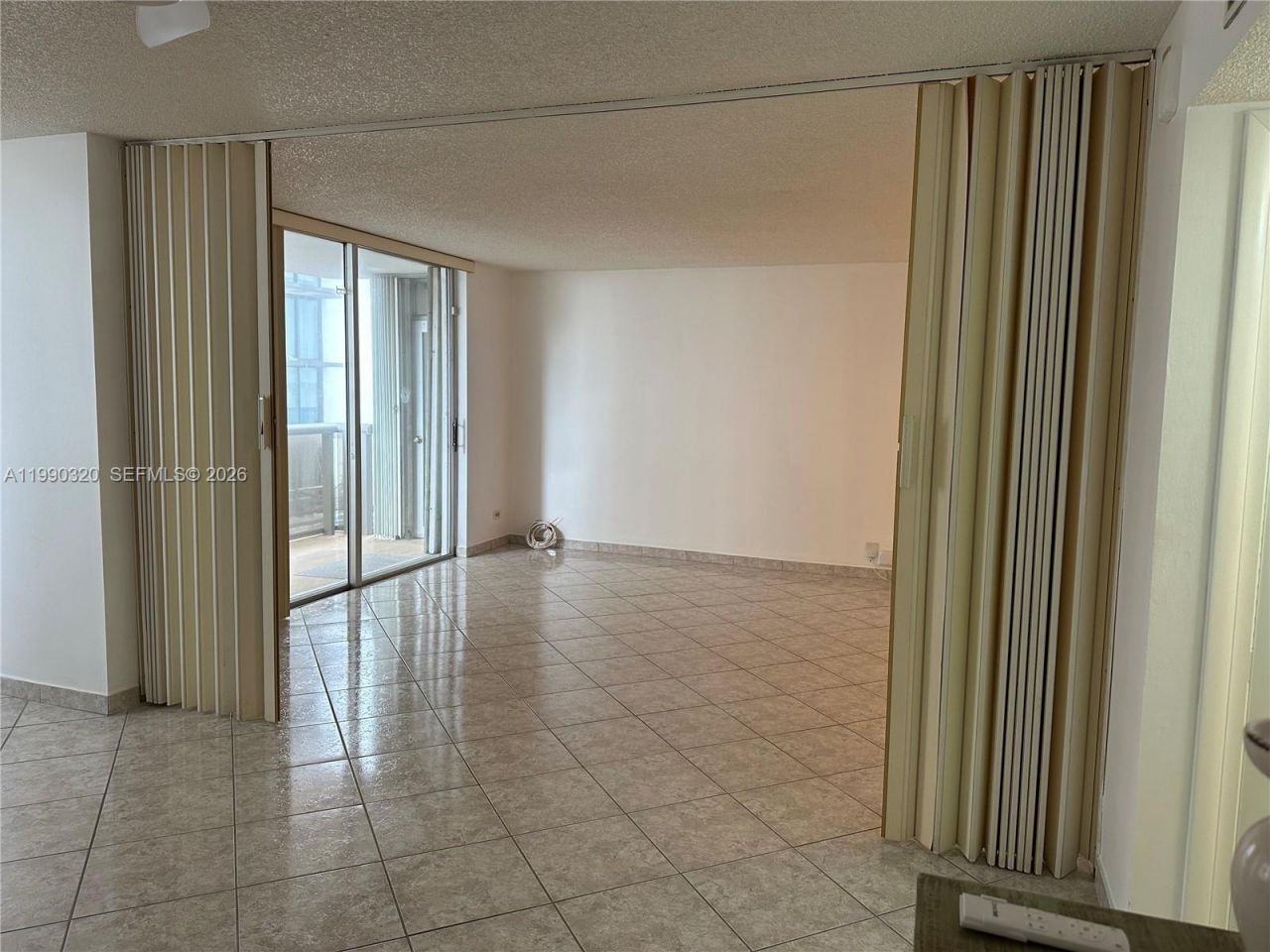6039 Collins Ave , Unit 505, Miami Beach, FL 33140 Photo