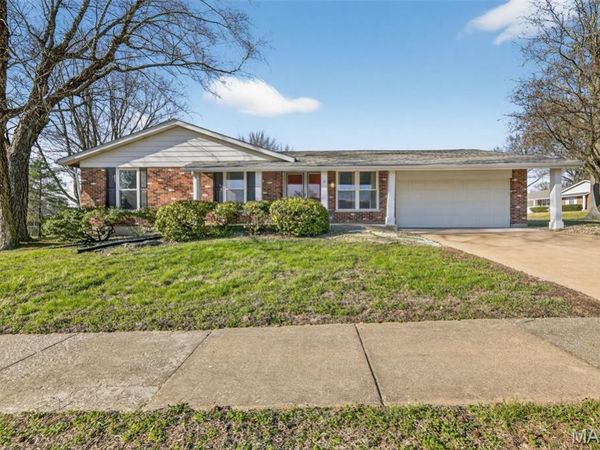 3937 Argonne Forest Drive, Florissant, MO 63034