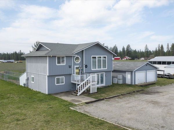 4810 E Big Meadows Rd, Chattaroy, WA 99003