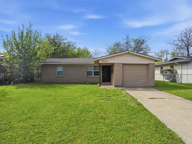 5544 Alter Drive, Fort Worth, TX 76119