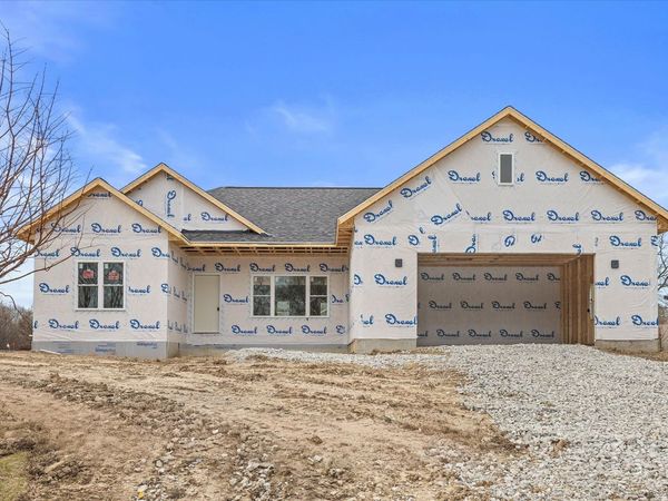 4759 W Abbott Ave, Greenfield, WI 53220