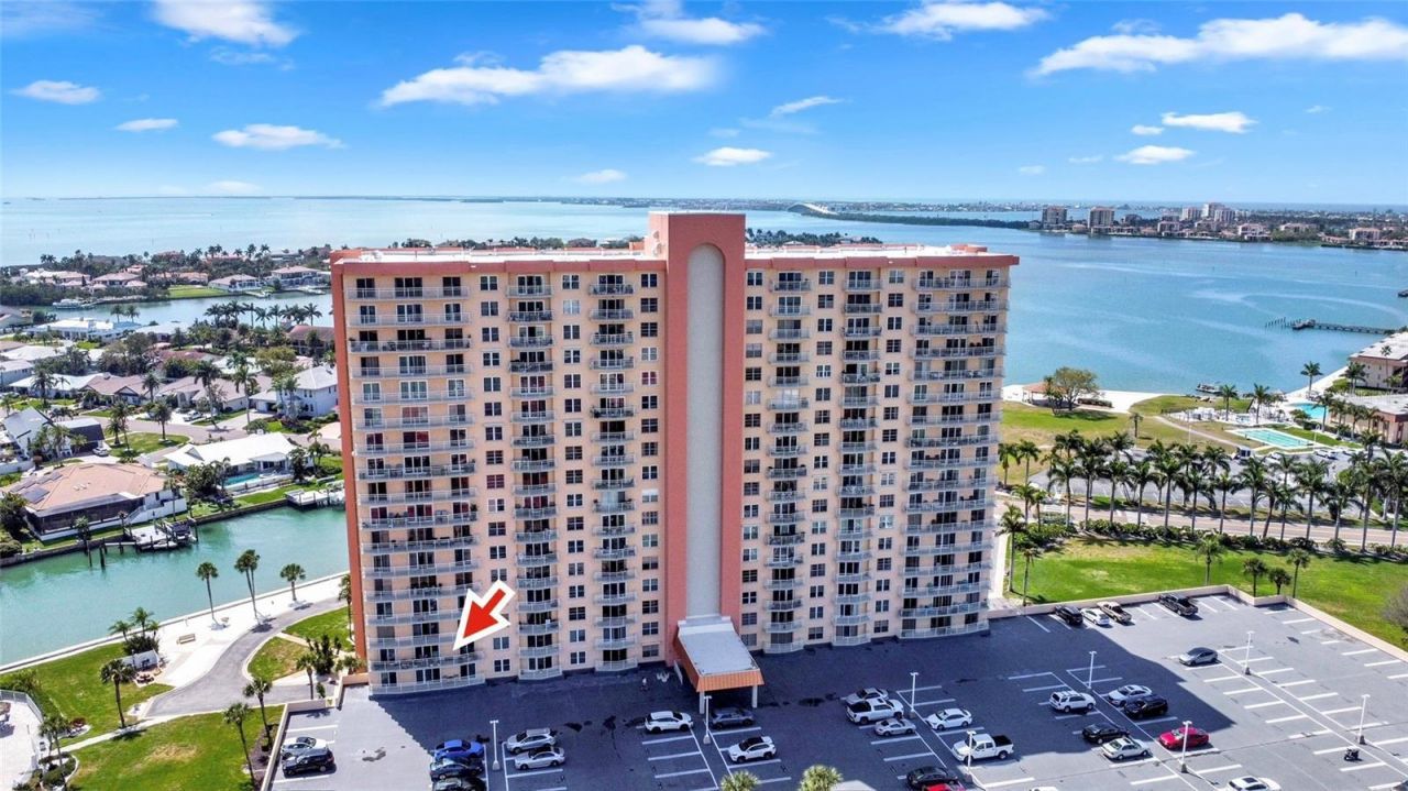 4900 Brittany Drive S, Unit 301, Saint Petersburg, FL 33715 Photo