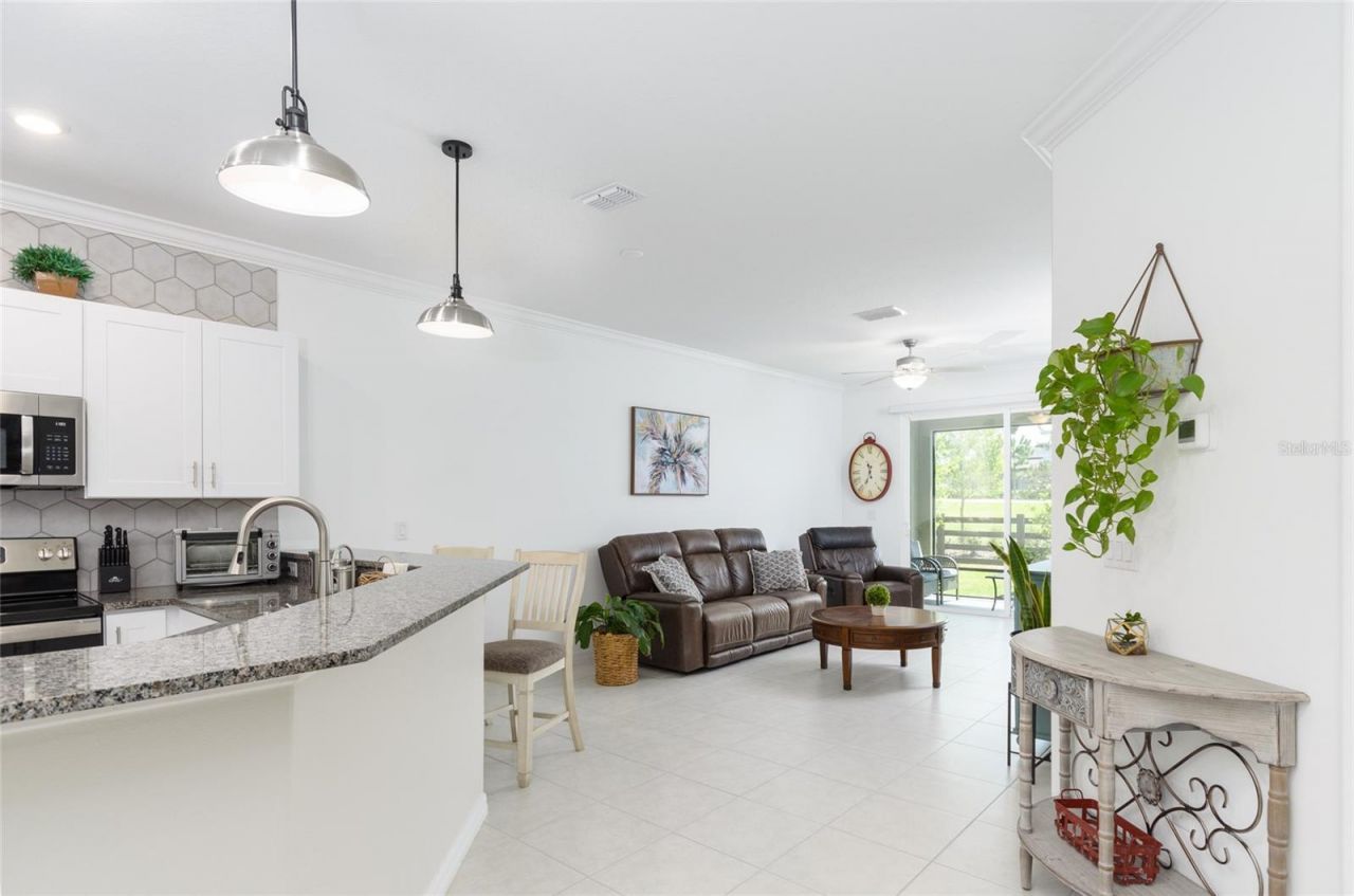 6736 Ripple Pond Loop, Zephyrhills, FL 33541 Photo