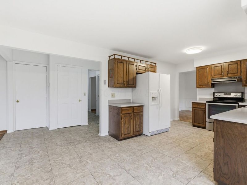 1701 Moreland Drive, Columbus, OH 43220 Photo 17