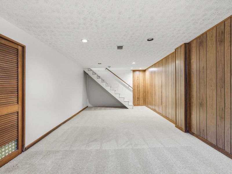 1701 Moreland Drive, Columbus, OH 43220 Photo 36