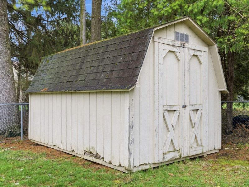 1701 Moreland Drive, Columbus, OH 43220 Photo 39