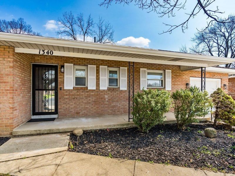 1340 Bronwyn Avenue, Columbus, OH 43204 Photo 2