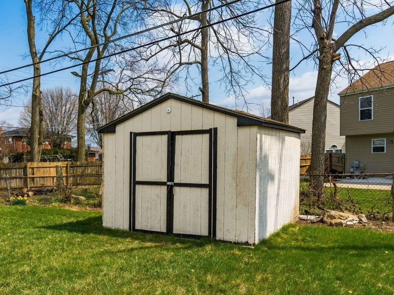 1340 Bronwyn Avenue, Columbus, OH 43204 Photo 23